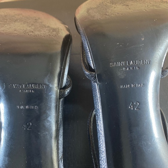 **sold sold**Yves Saint Laurent CASSANDRA SANDALS IN Smooth LEATHER - Picture 9 of 12